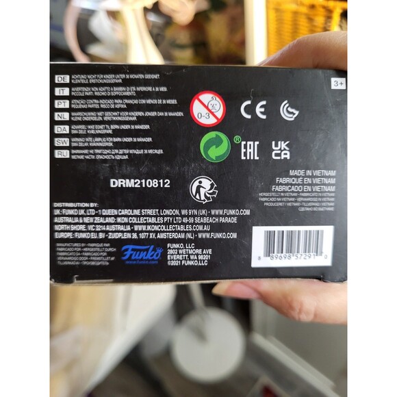 Funko Gold LeBron James Series 1 5” NBA Los Angeles Lakers Figure NIB preowned - Picture 4 of 9